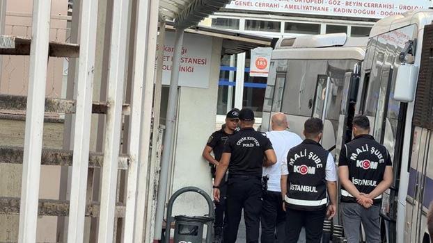 İzmit Belediyesi’ne operasyon; şüpheliler sağlık kontrolünden geçirildi