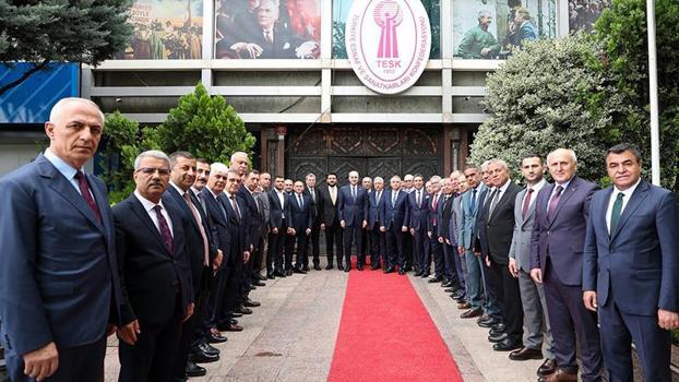 TBMM Başkanı Kurtulmuş'tan TESK'e ziyaret