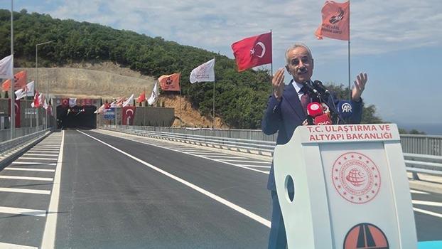 Bakan Uraloğlu: Yalova-Armutlu Yolu seyahat süresini 1 saatten 30 dakikaya düşürdük