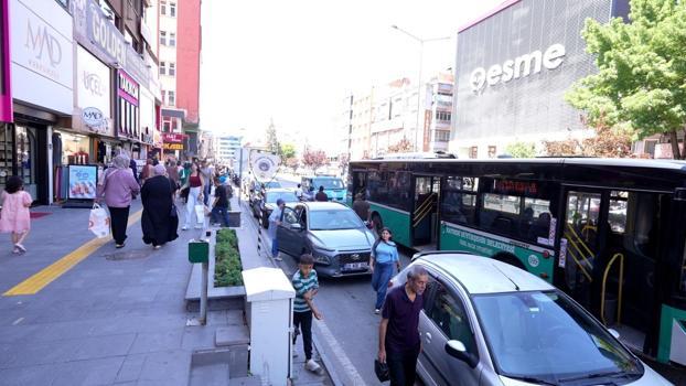 Zabıta ekiplerinden otobüs duraklarında denetim