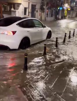 İstanbul’da sağanak etkili oluyor -1