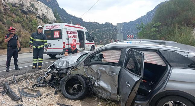 Antalya-Isparta Karayolu'nda kaza: 4 yaralı