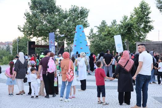 Büyükşehir Belediyesi Spor A.Ş. çocuklarla Hacılar'da buluştu