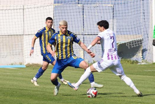Menemen'den ayrılan Erkan'a üç talip