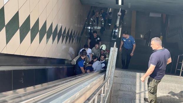 Şişli’de görme engelli kişi metro raylarına düştü; itfaiye kurtardı