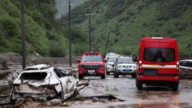 Çin'in Gansu eyaletinde arama kurtarma çalışmaları devam ediyor
