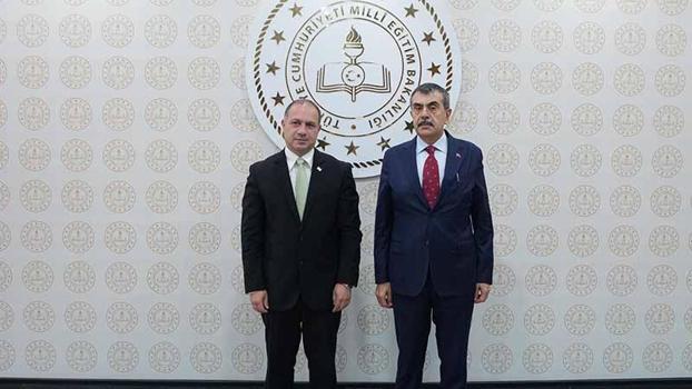 Bakan Tekin, Gürcistan Eğitim, Bilim ve Gençlik Bakanı Mikanadze ile bir araya geldi
