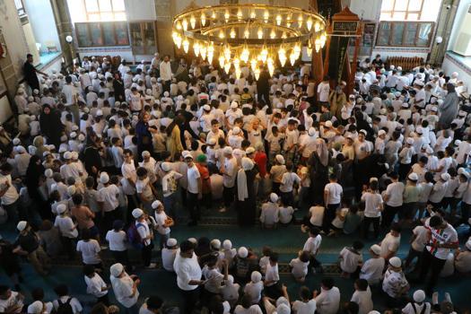 Samsun'da 2 bin Kur'an kursu öğrencisi camide bir araya geldi