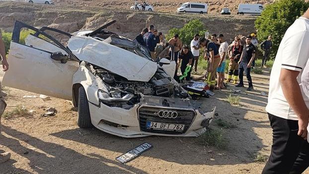 Şırnak'ta otomobil şarampole devrildi: 4 ağır yaralı