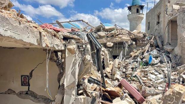 İsrail'in Lübnan'a düzenlediği saldırılarda hayatını kaybedenlerin sayısı 4 bin 333'e yükseldi