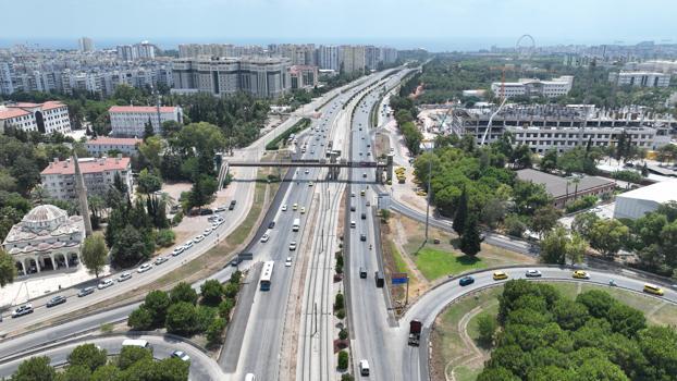 İller Bankası Kavşağı’nda şerit artırımı tamamlandı