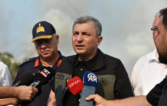 Kumluca'da orman yangını (5)