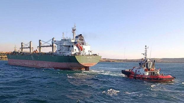 Çanakkale Boğazı'nda karaya oturan gemi için kurtarma çalışması başlatıldı