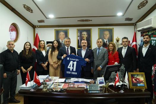 Çolakoğlu Metalurji Spor Kulübü’nden Dilovası’nda spor kültürü için iş birliği ziyaretleri
