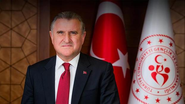 Bakan Bak: Gençlerimizin kariyer planlamalarına destek oluyoruz