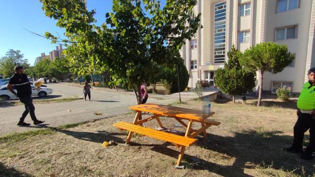 Edirne’de komşular arası silahlı kavga: 1’i ağır 3 yaralı