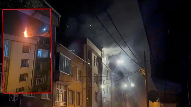Küçükçekmece'de 5 katlı binanın çatısında yangın: 1 kişi duman etkilendi