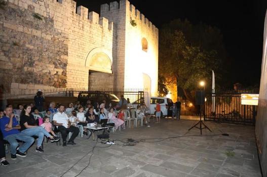 Osmangazi’de tarihi surların gölgesinde sinema keyfi