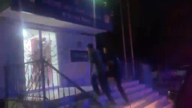 Bakırköy’de parkta uygunsuz davranışlarda bulunan 2 kişi gözaltına alındı