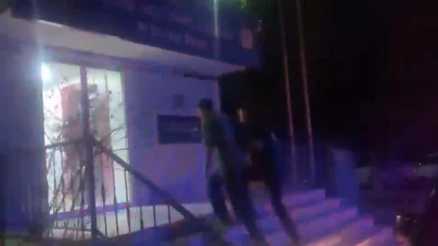 Bakırköy’de parkta uygunsuz davranışlarda bulunan 2 kişi gözaltına alındı