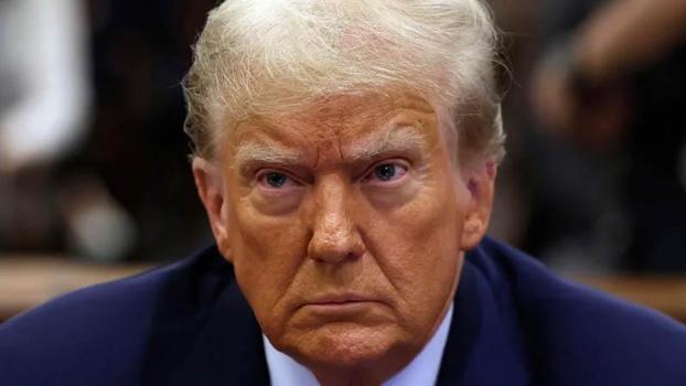 Trump, İran'a saldırıları durdurduğunu açıkladı