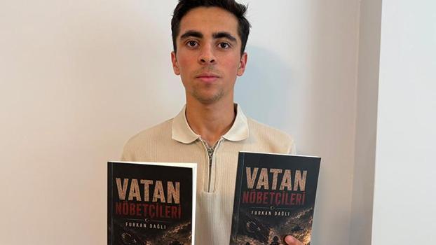 17 yaşındaki depremzede Furkan, ikinci kitabını çıkardı