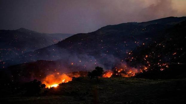Fransa'nın güneydoğusunda yangınlar nedeniyle 2 bin 500 kişi tahliye edildi