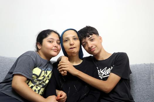 3 çocuk annesi, 11 yılda 35 ameliyat geçirdi; son ameliyatı olmazsa dili alınacak