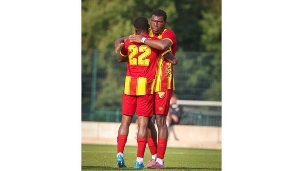 Göztepe'de Armstrong gözde