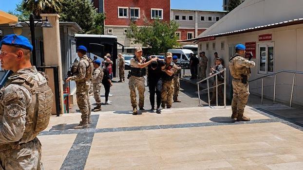 Şanlıurfa'da jandarma kıyafetiyle 13 kilogram altın gasbeden 9 şüpheli adliyede