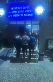 İzmir'de 'Kardeşi kasten öldürme' suçundan aranan firari hükümlü yakalandı