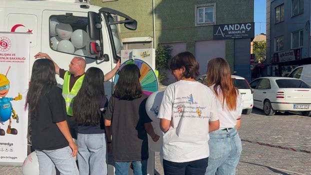 İş’te Güvenli Gelecek TIR'ı ziyaretçilere açıldı