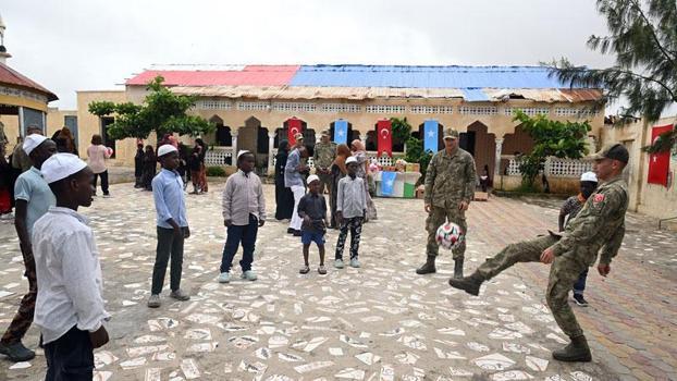 Somali Türk Görev Kuvveti Komutanlığı’ndan insani yardım desteği