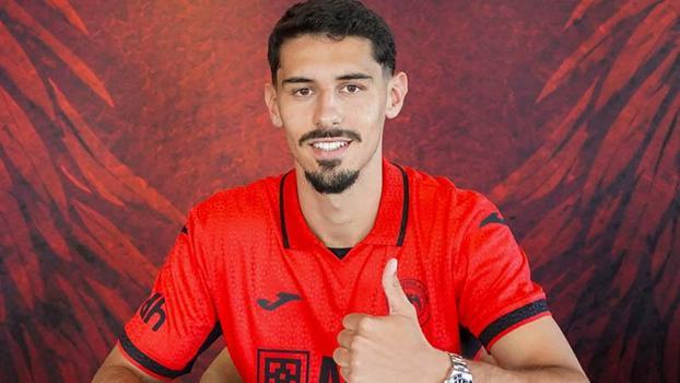 Çorum FK, Portekizli stoper Alexandre Penetra ile anlaşmaya vardı