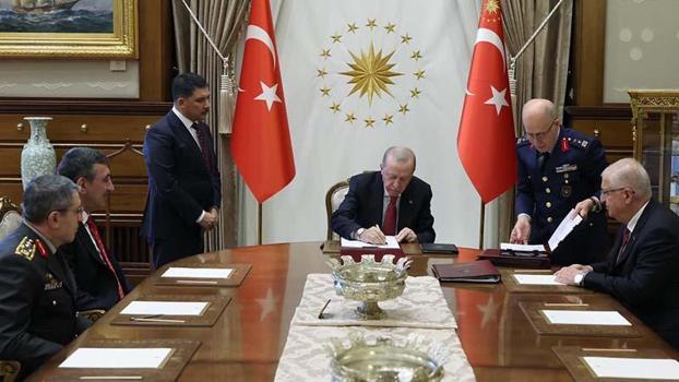 Cumhurbaşkanı Erdoğan, YAŞ kararlarını imzaladı