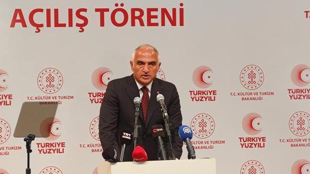 Bakan Ersoy: Kütüphaneleri üretim ve fırsat merkezlerine dönüştürüyoruz