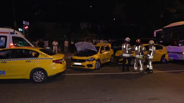 Beyoğlu'nda 8 aracın karıştığı zincirleme kaza: 2 yaralı