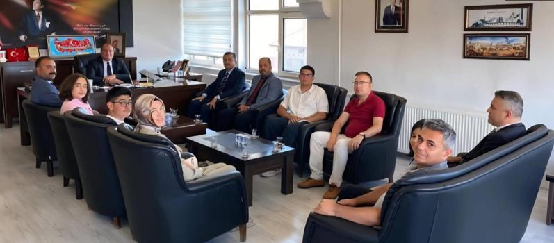 Kaymakam Arıkan başarılı öğrencileri ödüllendirdi