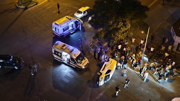 Diyarbakır'da otomobil ile hafif ticari araç çarpıştı: 3 yaralı