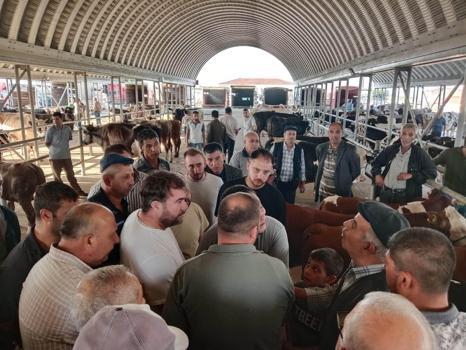 Keşan’da hastalık nedeniyle kapatılan canlı hayvan pazarı yeniden açıldı