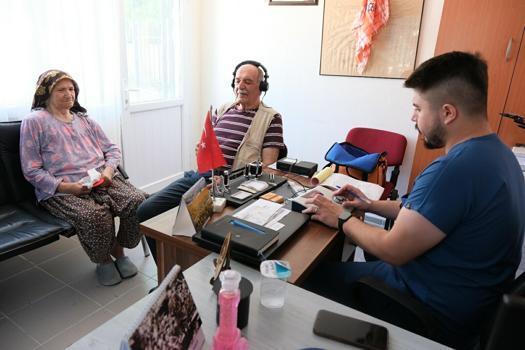 Menemen'de belediyeden çocuk ve yaşlılara odyometri testi
