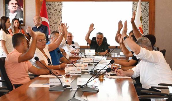 Kemer Belediyesi'nde ağustos meclisi