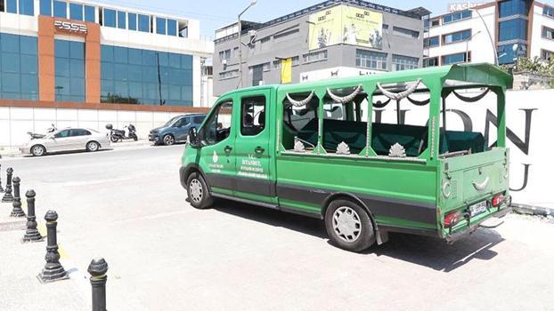 Küçükçekmece'de kazada hayatını kaybeden polis memurunun cenazesi Adli Tıp Kurumu'ndan alındı