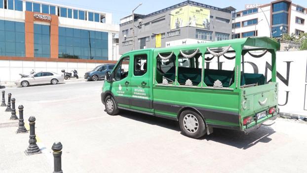Küçükçekmece'de kazada hayatını kaybeden polis memurunun cenazesi Adli Tıp Kurumu'ndan alındı