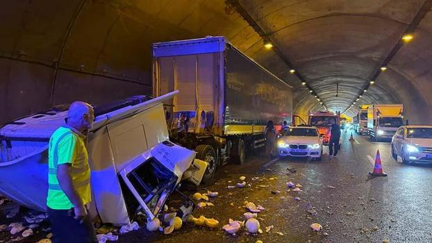 İstanbul-İzmir Otoyolu tünelinde kaza: 2 yaralı