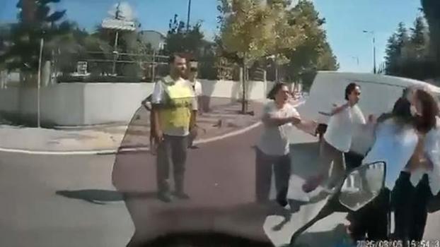 Sancaktepe’de kadınlar arasındaki saç saça kavga kamerada