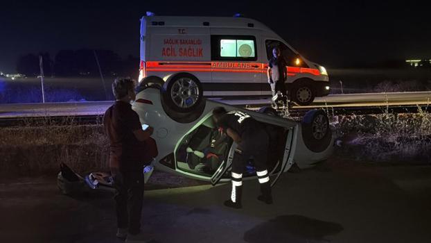 Eskişehir’de şarampole devrilip takla atan otomobilde 2 kişi yaralandı
