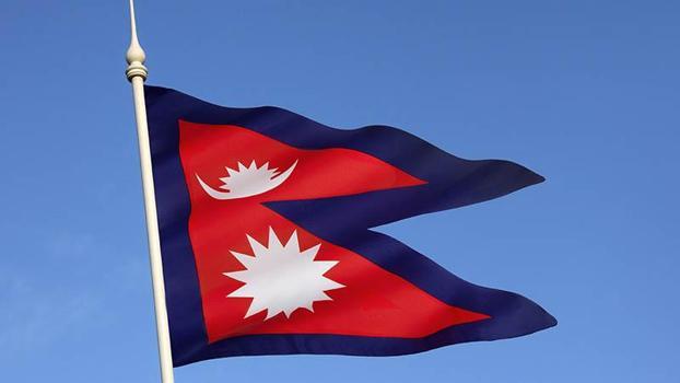 Nepal'de yolcu otobüsü üst geçide çarptı: 1 ölü, 19 yaralı