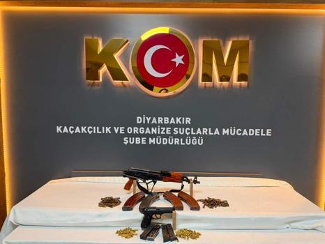 Diyarbakır'da kaçakçılık ve uyuşturucu operasyonu: 2 tutuklama