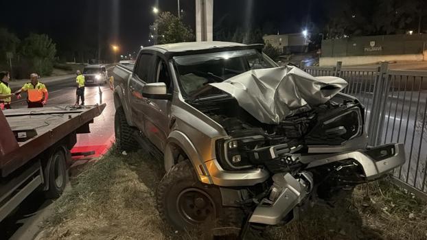 Eskişehir'de alkollü sürücü aydınlatma direğine çarptı; 1 yaralı